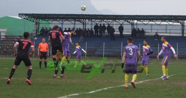 Geyvespor-Karasu Aziziyespor:3-0