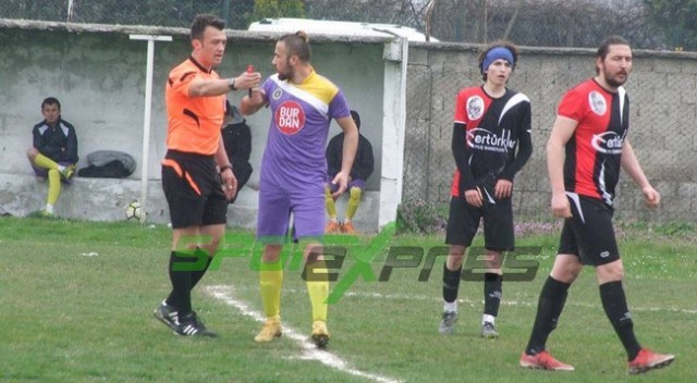 Geyvespor-Karasu Aziziyespor:3-0
