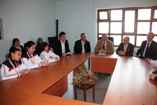 Geyve Milli Eğitim Milli sporcuları unutmadı