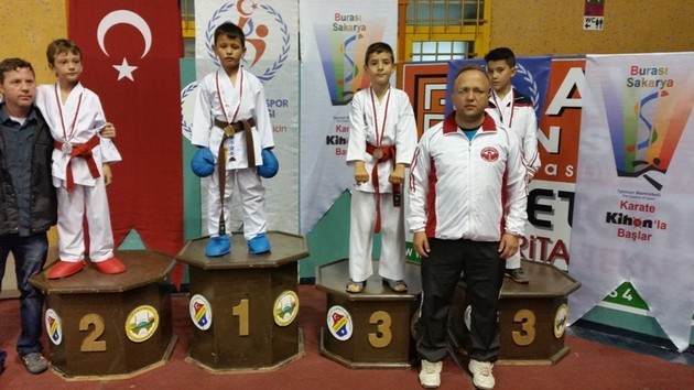 Geyveli sporcuların Cumhuriyet coşkusu