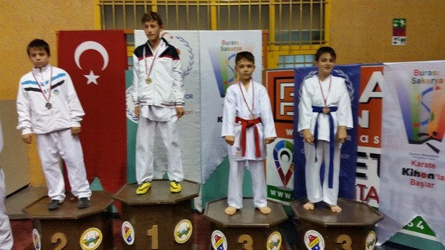 Geyveli sporcuların Cumhuriyet coşkusu