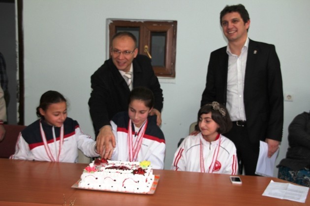 Geyve Milli Eğitim Milli sporcuları unutmadı
