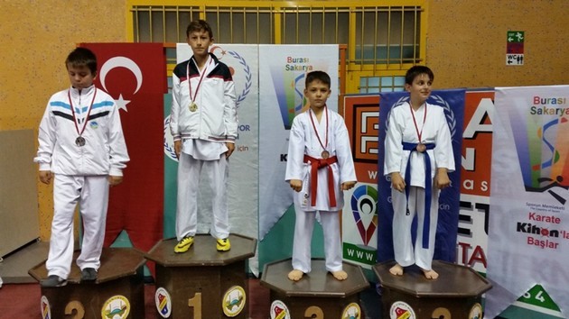 Geyveli sporcuların Cumhuriyet coşkusu