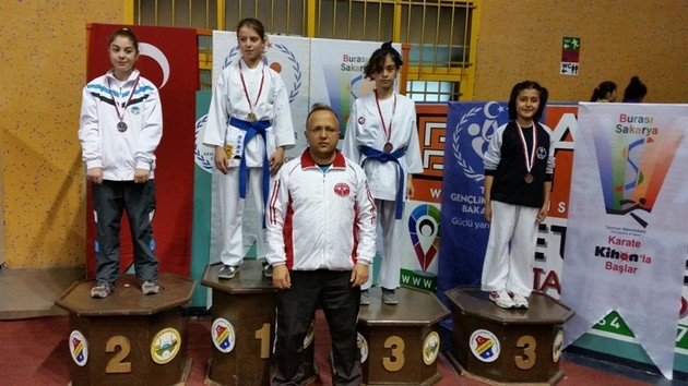 Geyveli sporcuların Cumhuriyet coşkusu