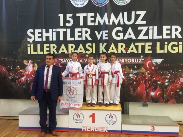Geyveli Karatecilerden 32 madalya