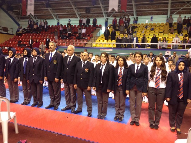 Geyveli sporcuların Cumhuriyet coşkusu