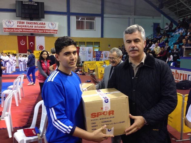 Geyveli sporcuların Cumhuriyet coşkusu