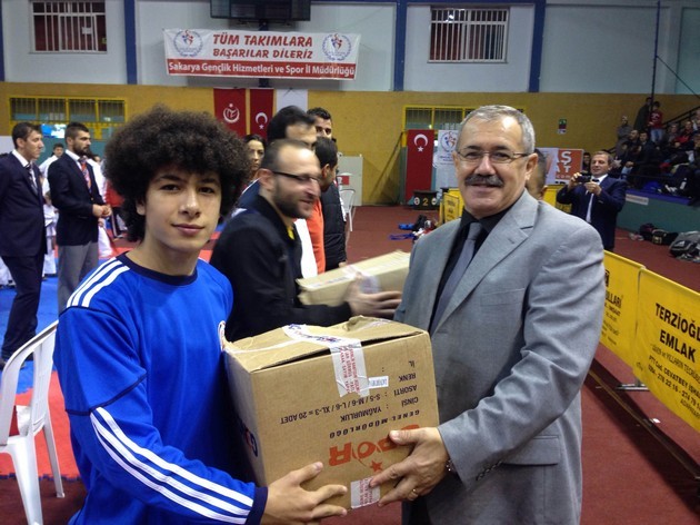 Geyveli sporcuların Cumhuriyet coşkusu