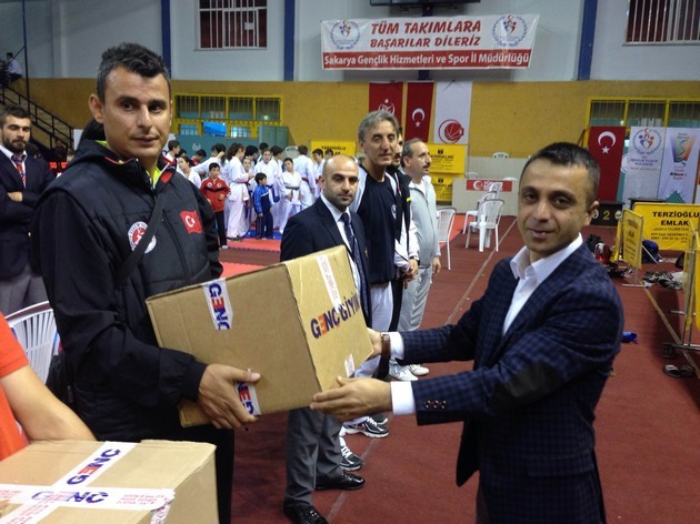 Geyveli sporcuların Cumhuriyet coşkusu