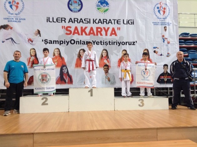 Geyve karate takımlarından çifte başarı…