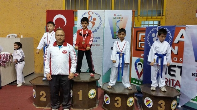 Geyveli sporcuların Cumhuriyet coşkusu