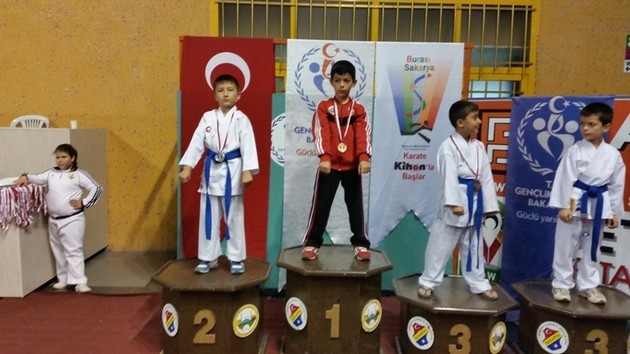 Geyveli sporcuların Cumhuriyet coşkusu