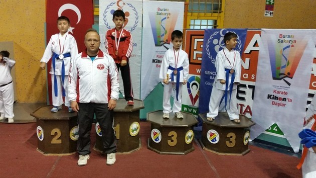 Geyveli sporcuların Cumhuriyet coşkusu