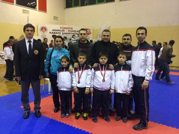 Geyveli Minik Karateciler Mutlu Döndü