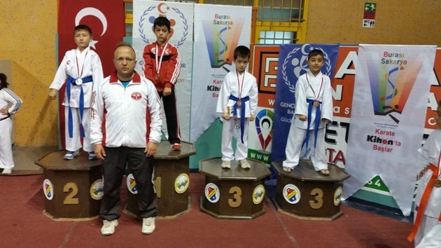 Geyveli sporcuların Cumhuriyet coşkusu
