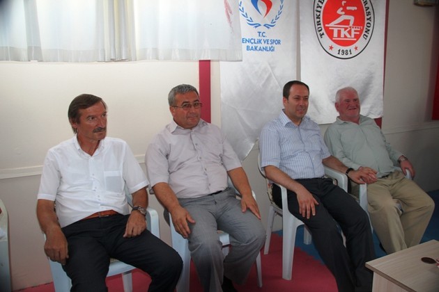 Geyveli Karetecilere ödül