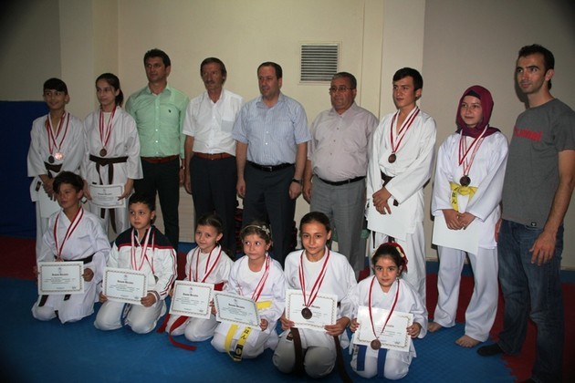 Geyveli Karetecilere ödül