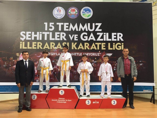 Geyveli sporcular Coştu
