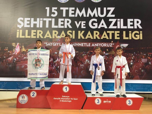 Geyveli sporcular Coştu