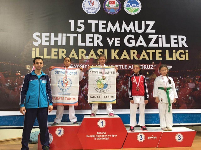Geyveli sporcular Coştu