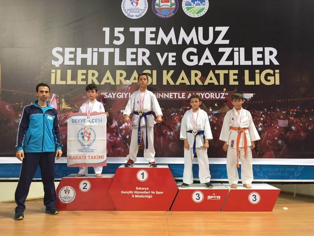 Geyveli sporcular Coştu