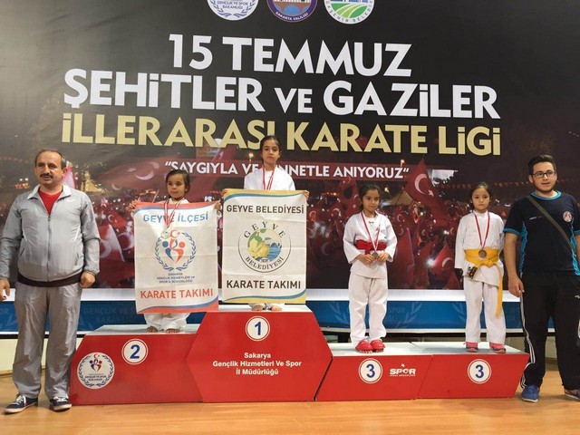 Geyveli sporcular Coştu