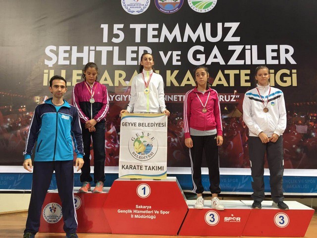 Geyveli sporcular Coştu