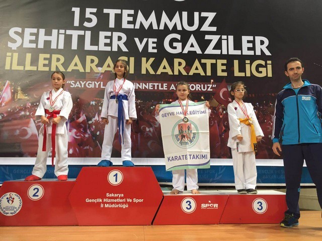 Geyveli sporcular Coştu