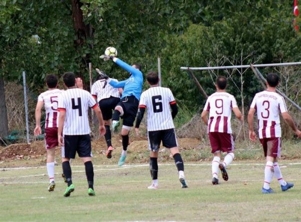 Hayreddinspor-Geyvespor:0-0