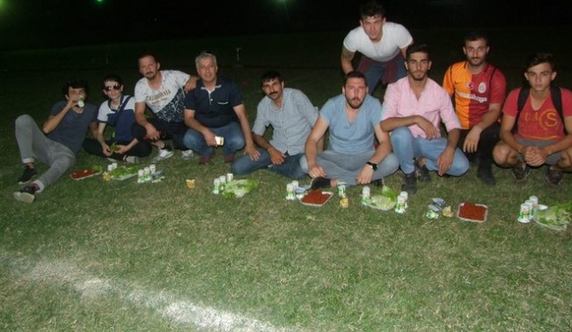 Geyvespor'da çiğ köfte ziyafeti