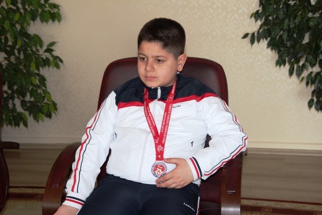 Geyve’de başları ödüllendirildi…