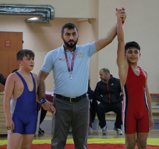 Küçükler Minderde fırtına estirdi