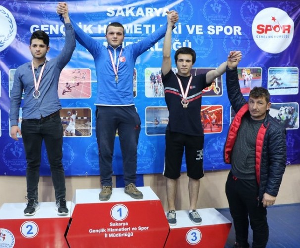 Güreşçiler Lütfü Yaman'da kapıştı