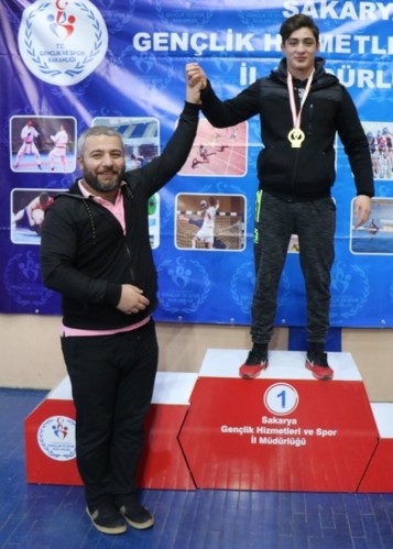 Güreşçiler Lütfü Yaman'da kapıştı