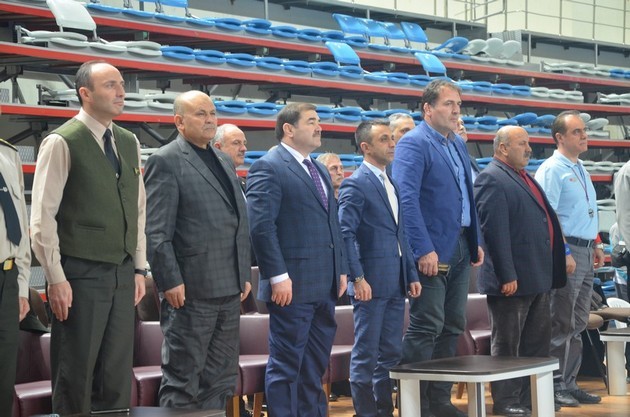 Büyükler Güreş müsabakaları Başladı