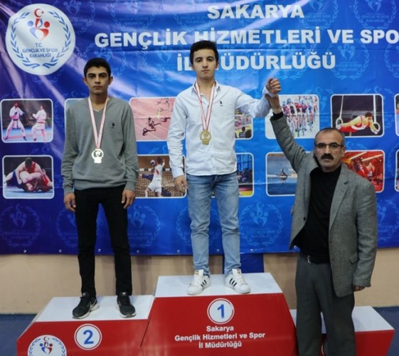 Güreşçiler Lütfü Yaman'da kapıştı