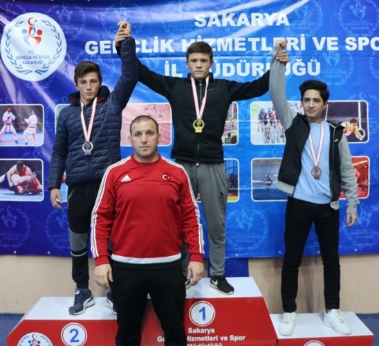 Güreşçiler Lütfü Yaman'da kapıştı