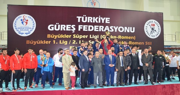 Büyükler Güreş Ligi sona erdi