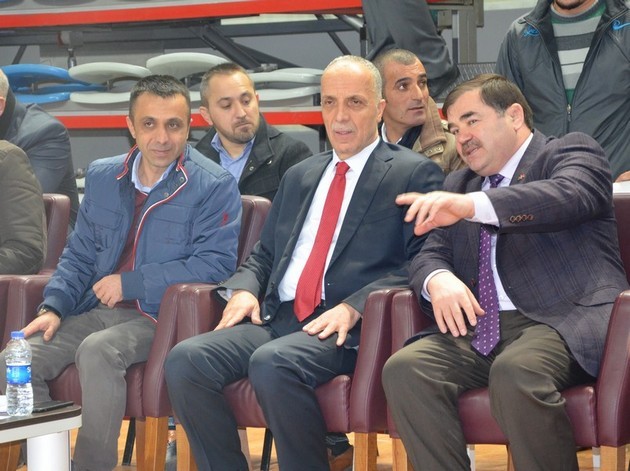 Büyükler Güreş Ligi sona erdi