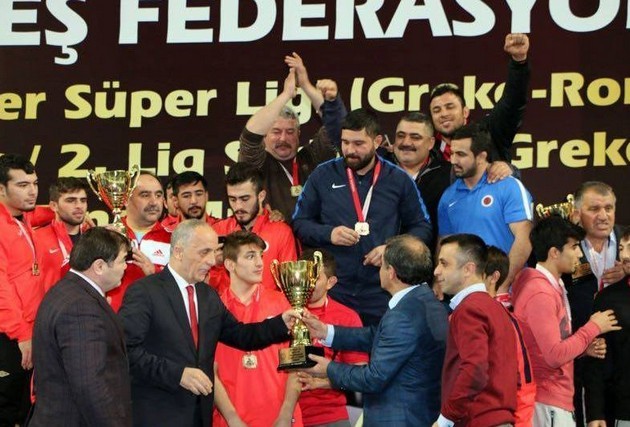 Büyükler Güreş Ligi sona erdi