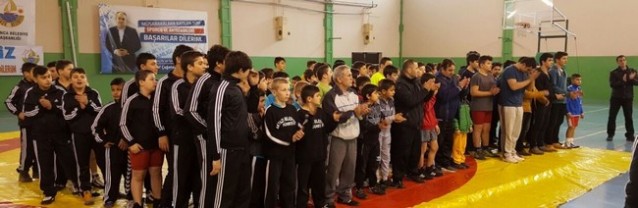 Miniklere minder dar geldi