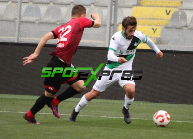 Hacettepespor-Sakaryaspor: 0-0