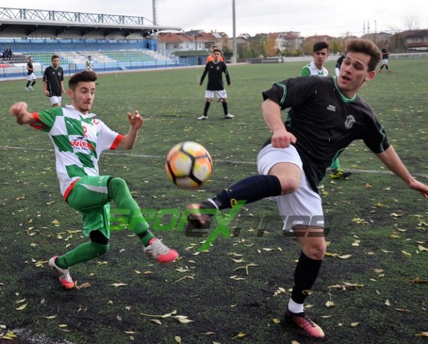 Harmanlıkspor’dan Alaağaç’a 5i bir yerde