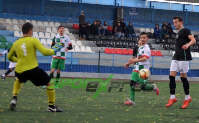 Harmanlıkspor’dan Alaağaç’a 5i bir yerde