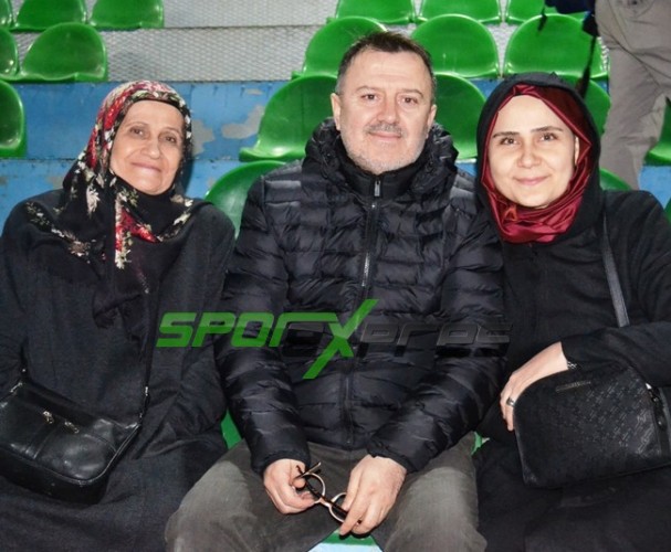 Harmanlık U14 ilk yarıda bitirdi