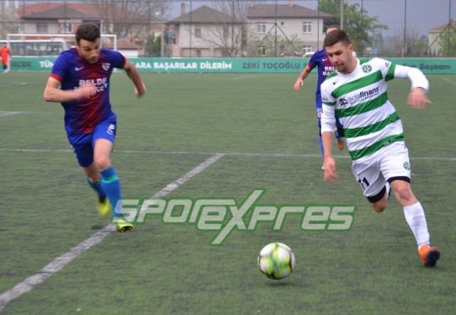 Harmanlıkspor zirvenin sahibi 3-0