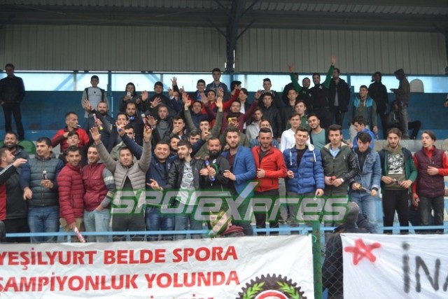 Harmanlıkspor zirvenin sahibi 3-0