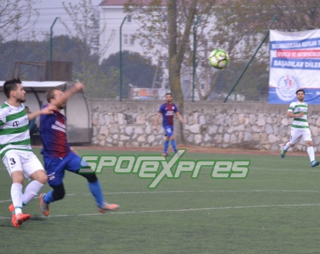 Harmanlıkspor zirvenin sahibi 3-0