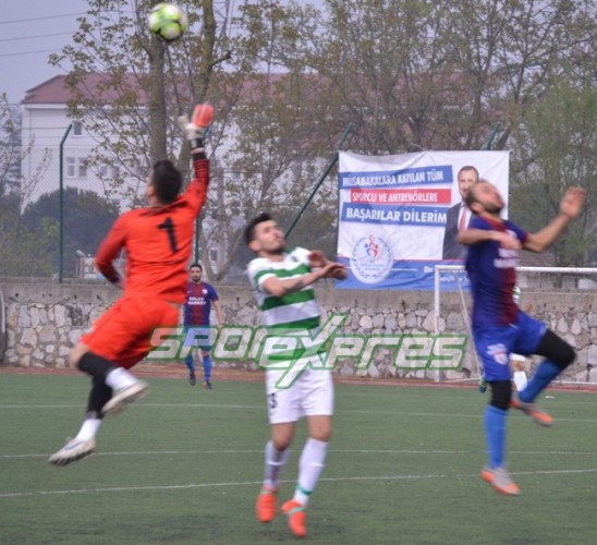 Harmanlıkspor zirvenin sahibi 3-0