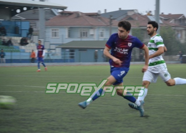Harmanlıkspor zirvenin sahibi 3-0